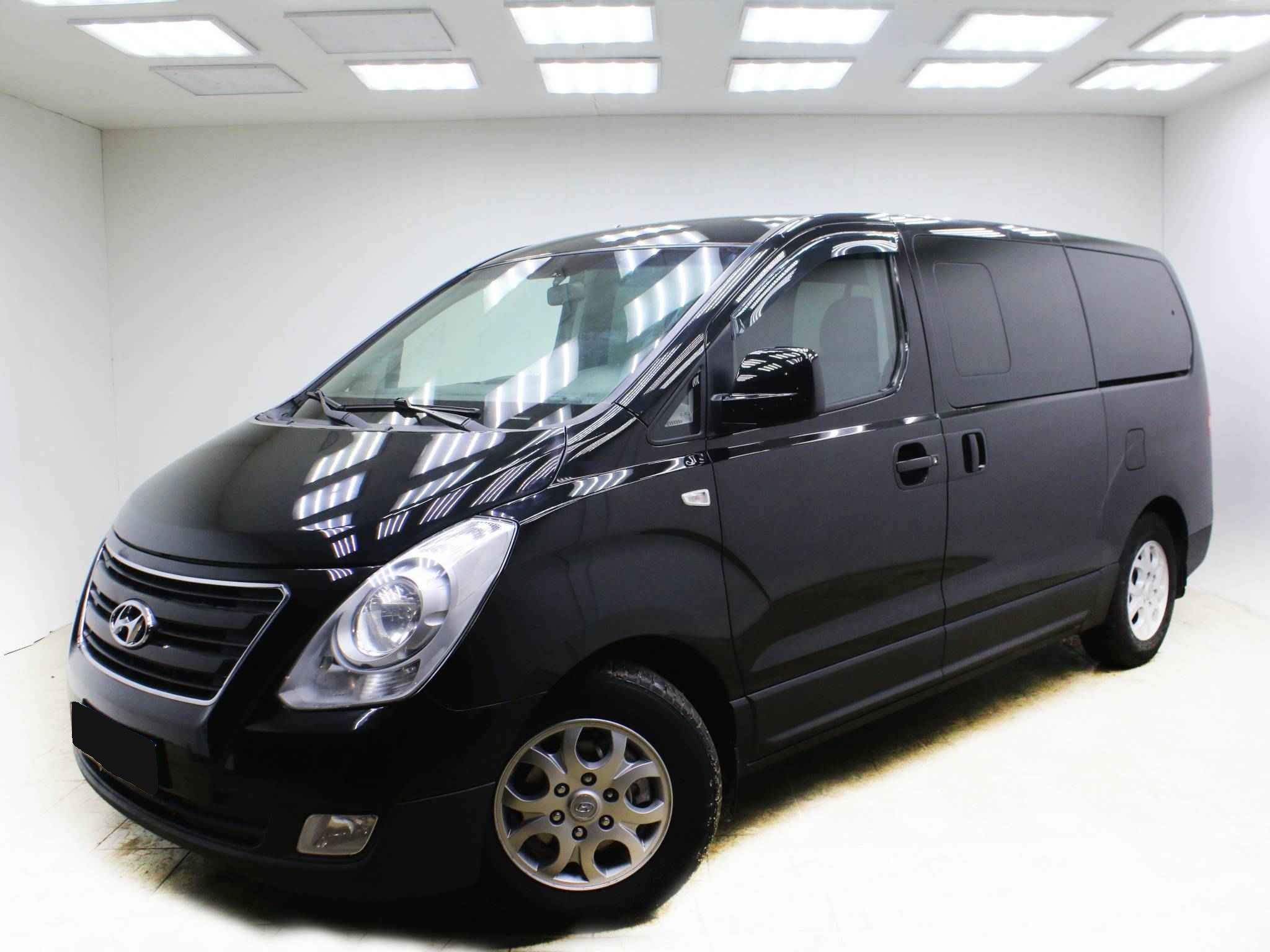 Hyundai H-1