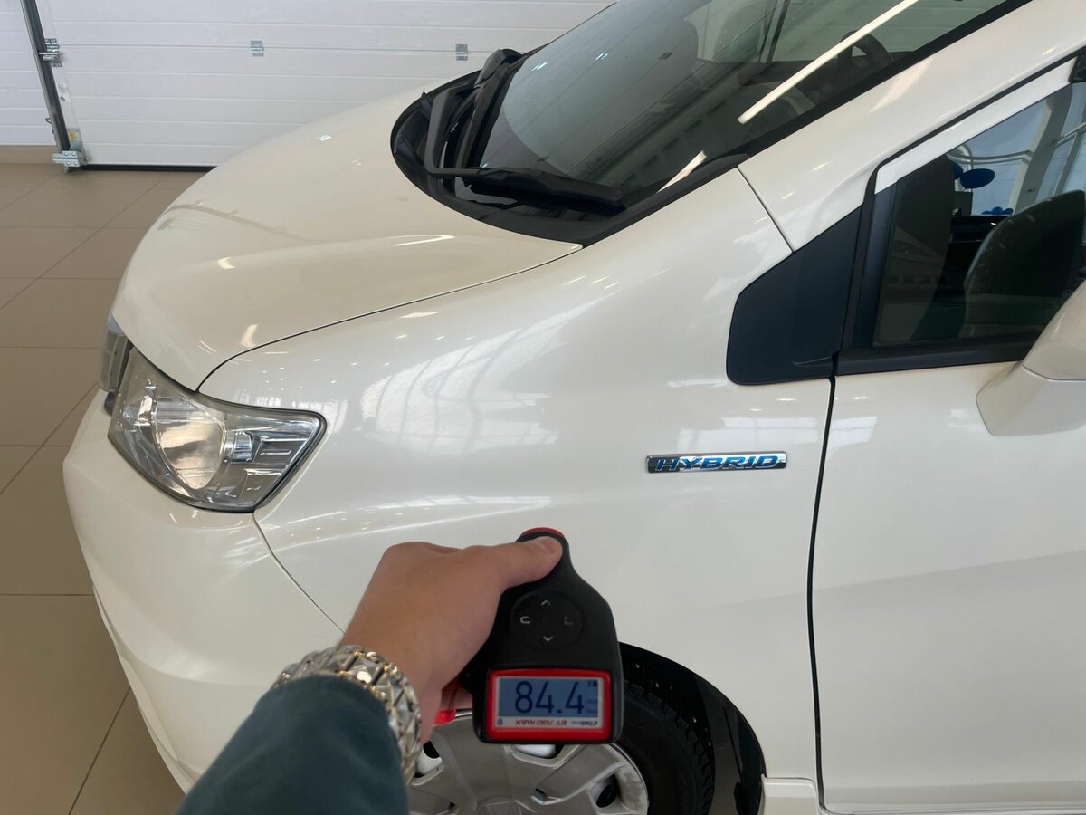 Honda Freed Spike, 2012